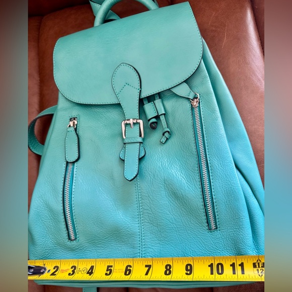 Turquoise leather backpack - Picture 8 of 10
